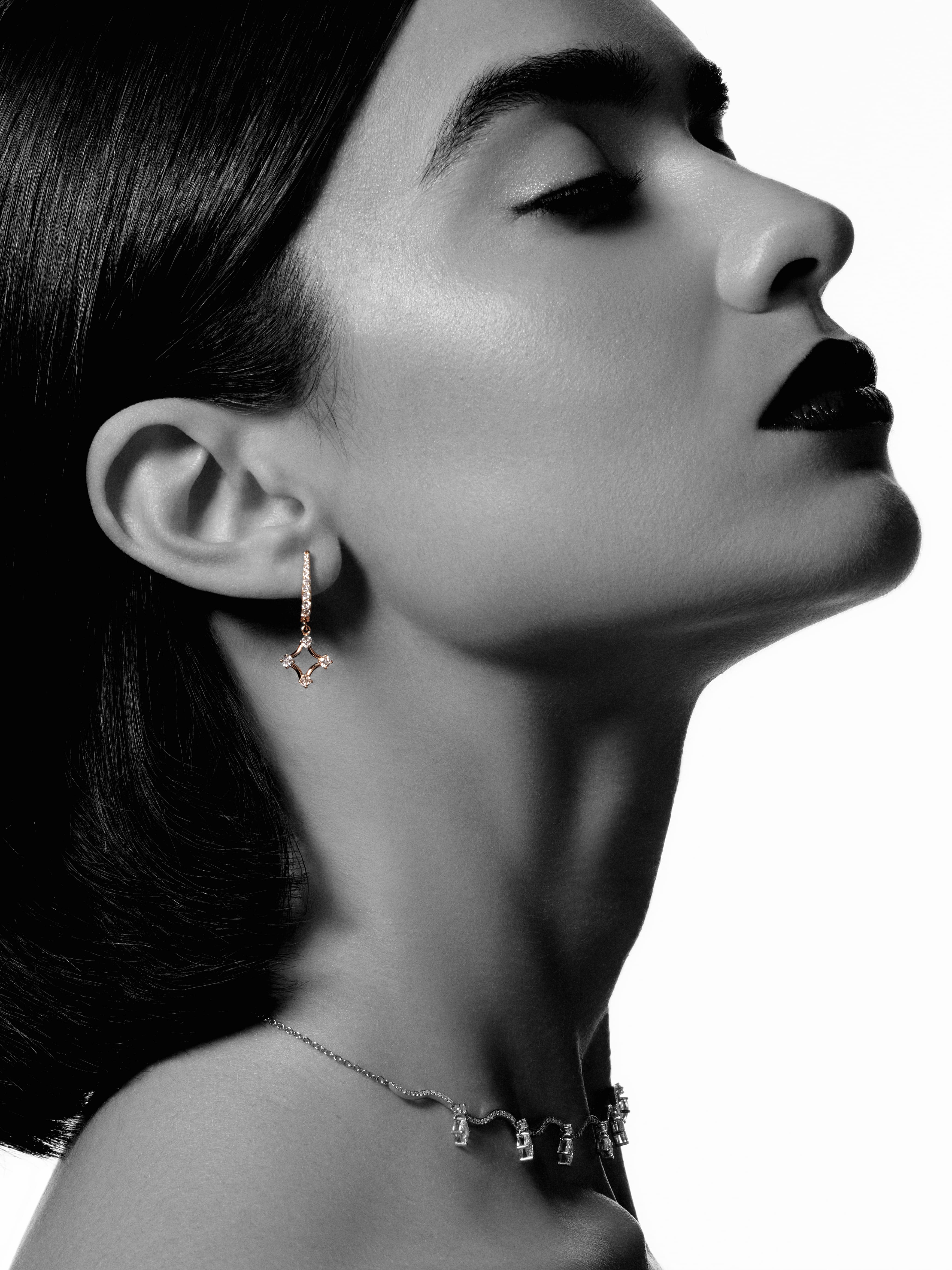 ROYALEGANCE EARRINGS